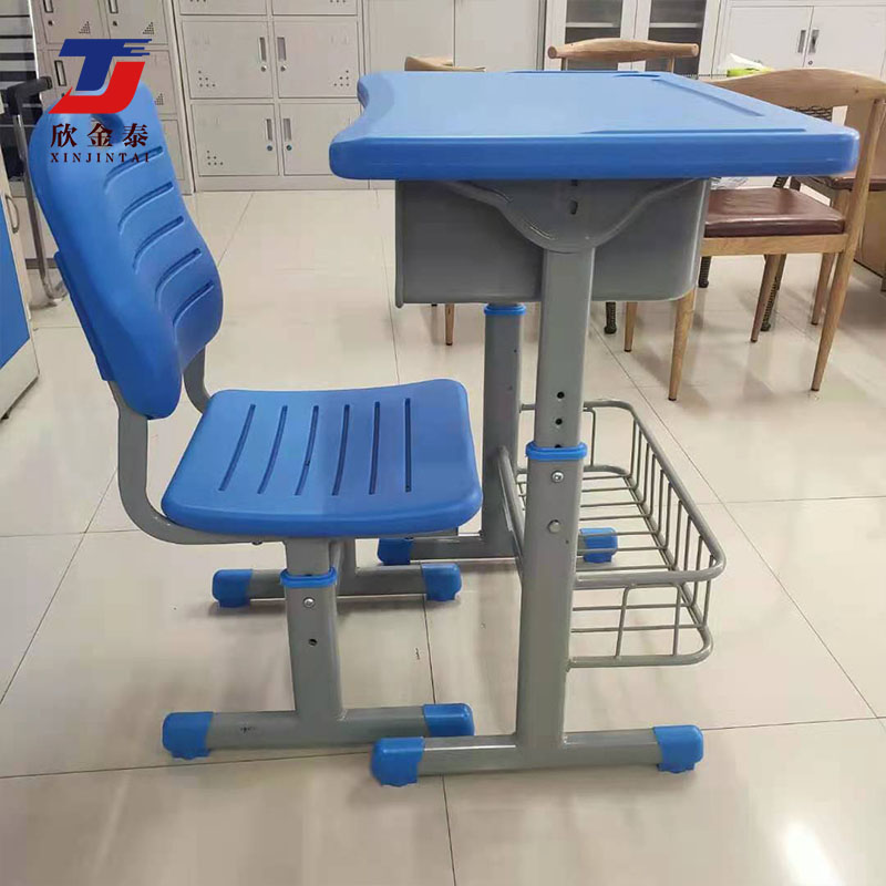 钢塑课桌椅